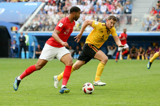 由于主裁判 由于主裁判